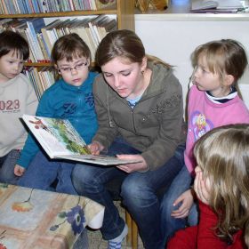 Celé Česko čte dětem aneb DĚTI - DĚTEM, čtení dětem z Dětského domova v Kamenici nad Lipou